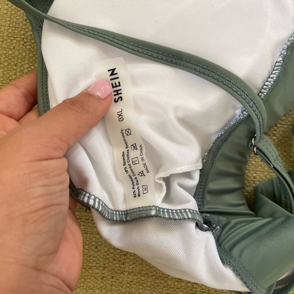 Green Bikini Set - Picture 4 of 7